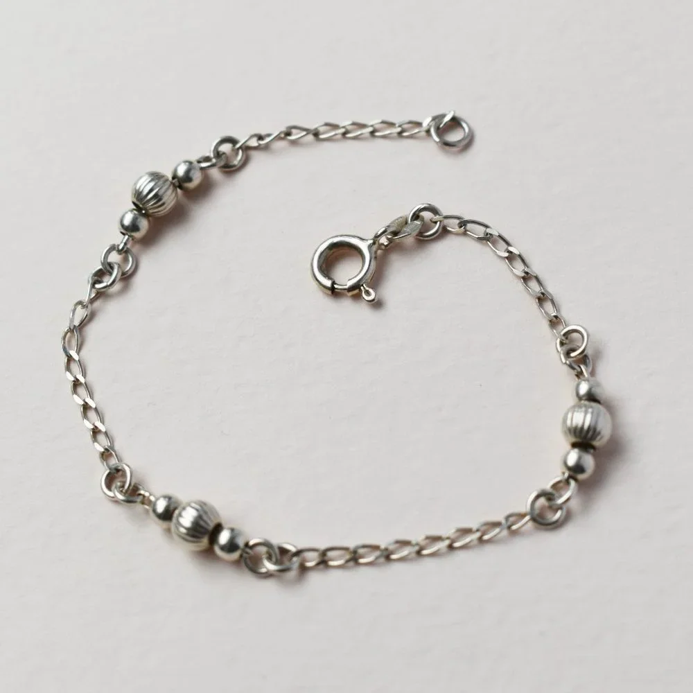 Thin simple silver chain bracelet, dainty minimalist stacking bracelet